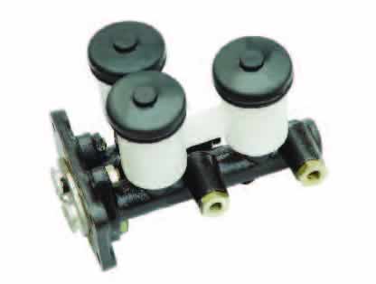 Double circuit brake master cylinder